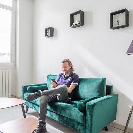 Hostel Ambassade Bretonne Vieux-Port Marseille Ngoại thất bức ảnh