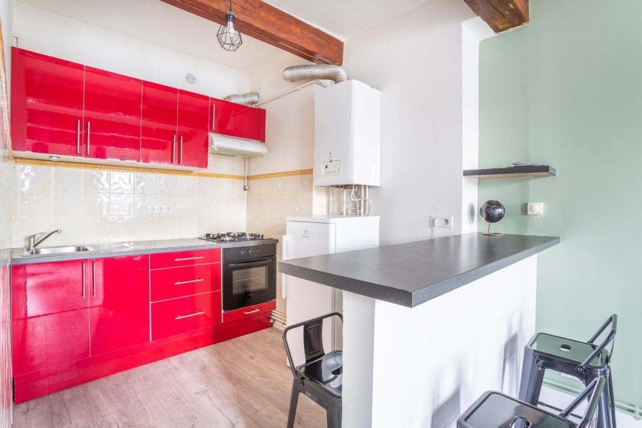 Hostel Ambassade Bretonne Vieux-Port Marseille Ngoại thất bức ảnh