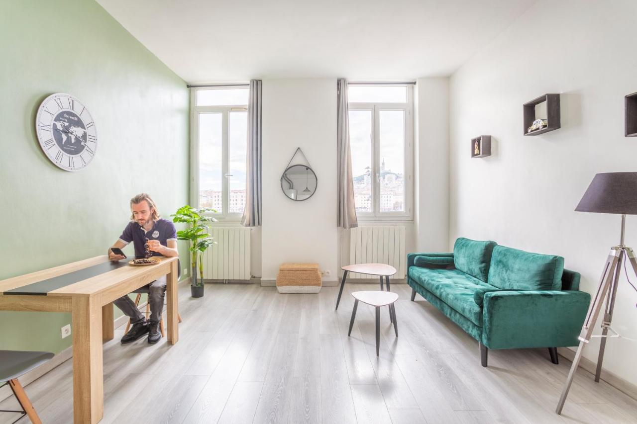 Hostel Ambassade Bretonne Vieux-Port Marseille Ngoại thất bức ảnh